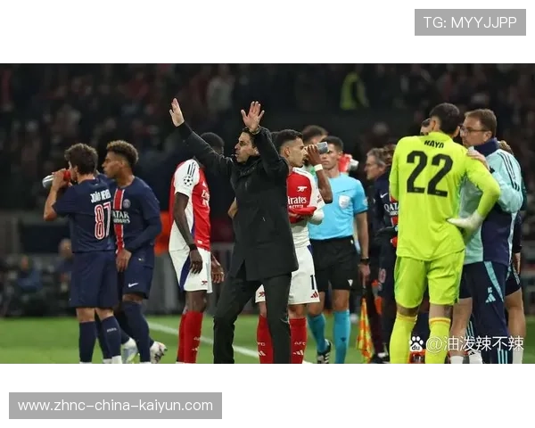 巴黎圣日耳曼中场渗透连连敲开禁区